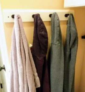 Be a DIY organization diva with these 7 simple bathroom organization ideas. DIY bathroom organization made easy for the countertop and undersink. Simple DIY jewelry organizer for your favorites. These organization ideas for home clutter will get you on the right track. @naturalsoapmom.com |organization hacks | DIY Bathroom Organization |organization ideas for the home #bathroomorganization #bathroomorganizationideas #bathroomorganizer #organizejewlery #jewelryorganization #jewelryorganizationideas #jewleryorganizer #bathroomhacks #organizationhacks #organization #bathroomfun #bathroomideas #decor #bathroompics #organizationfreak #bathroomgoals #organizationtips #organizationobsessed #organizationgoals #organizationchallenge #getorganized #commandhooks #commandhooksrock #commandhooksforthewin #commandhooksby3m #commandstrips #bathroomdesign #bathroomdecor