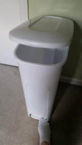 Learn the 5 best diaper pail deodorizer hacks to banish the stink for good. Safe to use around your kids and effective! Useful for both cloth diapers and disposables. Great alternative to expensive diaper genies that don't work. Baking soda and essential oils are some of my favorites. Click to get stink free today! A trash can with a lid helps contain smells
