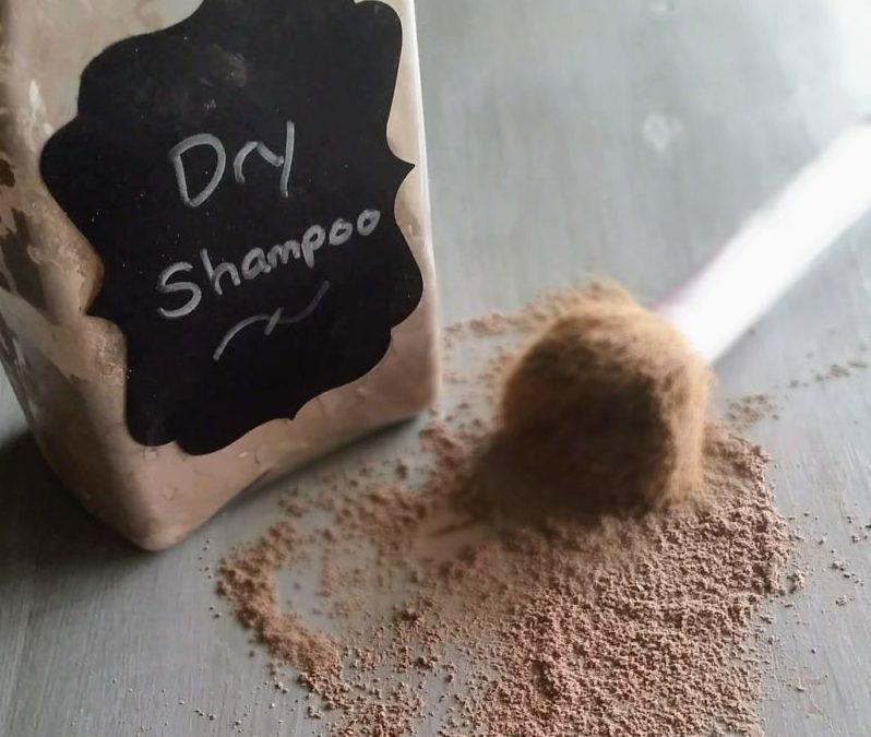 The Best DIY Dry Shampoo & How to Use It